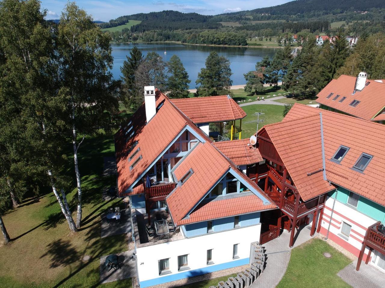 Riviera Lipno 415 Apartment Lipno nad Vltavou Luaran gambar